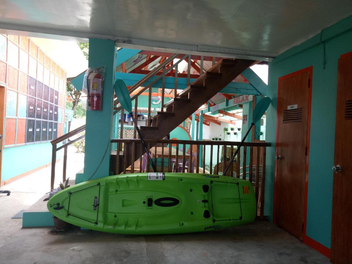 Smallfry'S Beach Resort Calatrava  Exterior foto