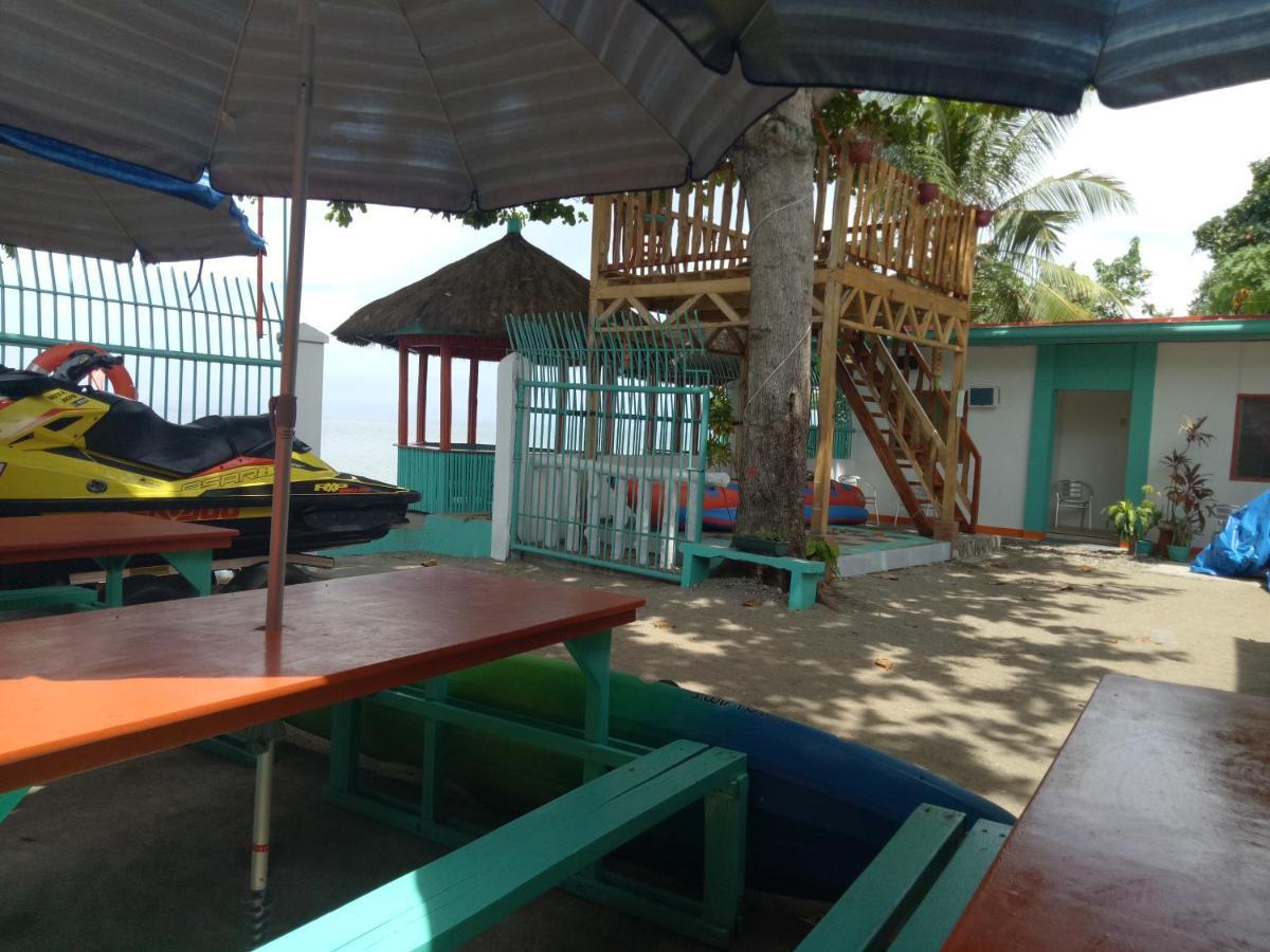 Smallfry'S Beach Resort Calatrava  Exterior foto