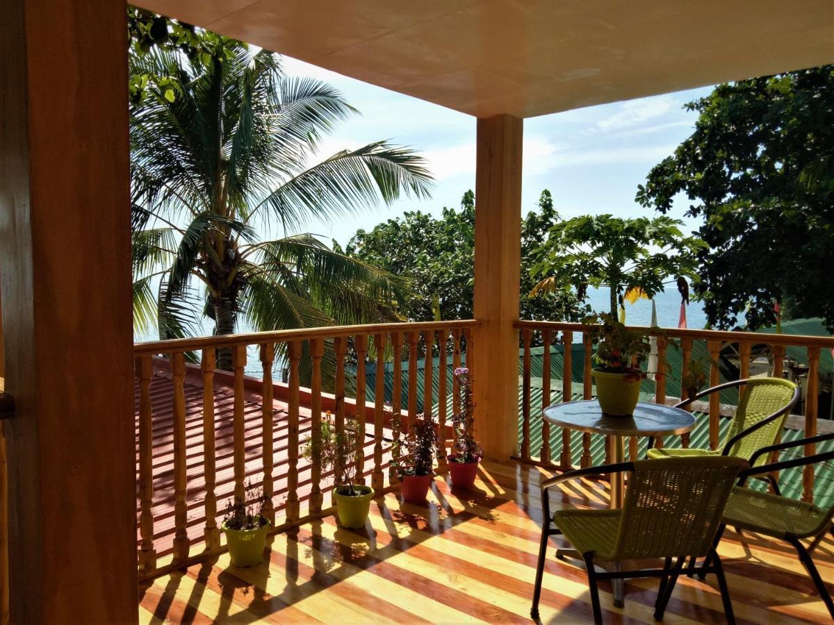 Smallfry'S Beach Resort Calatrava  Exterior foto